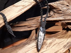 sur fossile d'orthocère pour homme, pendentif , en macramé noir