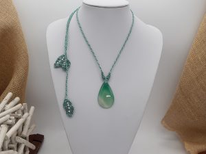 collier vert sur agate onyx verte et macramé