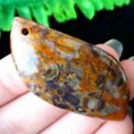 Agate ayaka brune en forme de feuille du collier N 240