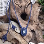 Collier bleu sur pietersite bleu