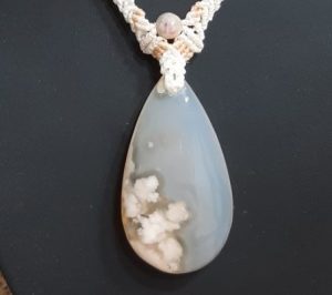 pierre agate fleur de cerisier
