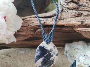 Collier Force et créativité en fluorite bleue